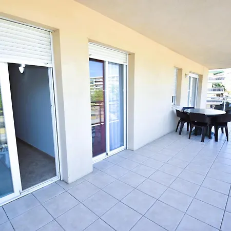 Apartamento Ventura Park C- 3 *