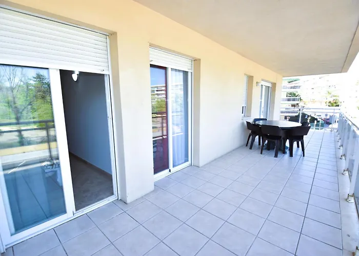 Apartman Ventura Park C- 3 *